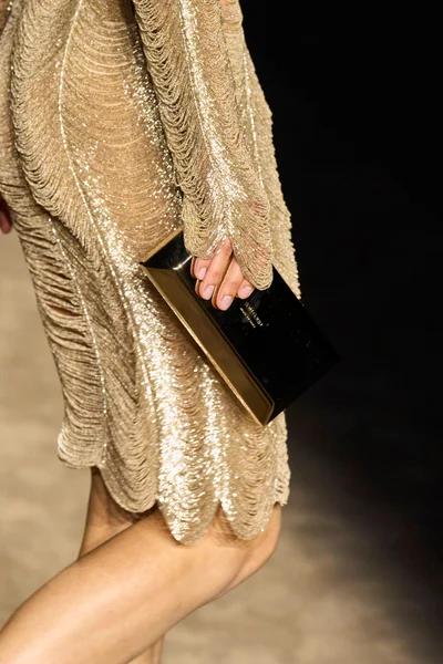 Look 147